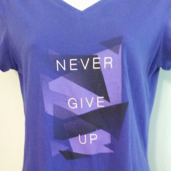Never Give Up tee size small - Tek Gear - Picture 2 of 4